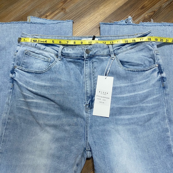 4/$16 Risen Jeans - Picture 13 of 13